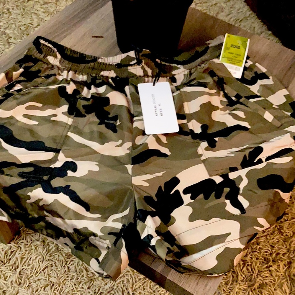 Bomb!! Camouflage Shorts